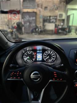 نیسان سێنترا